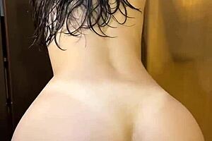 fresh from shower big ass girlfriend bends over for doggy