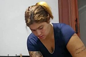 heading to the gym to flash these exhibitionist curves 😏💦