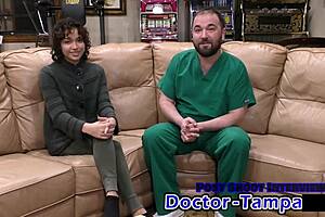 Dr tampa diagnoses brookly rossi's deviant petite slave urges backstage