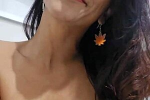 come play i love flashing my body orgasming hard for you all so intensely