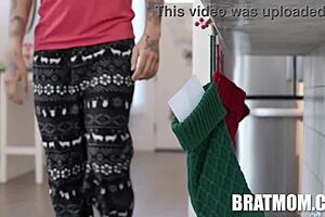 Annie King Elias Cash Christmas Free Use Fun