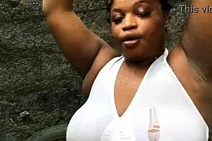 Outdoor Banging with Fierce BBW Alpha Baddie! 💦🍑