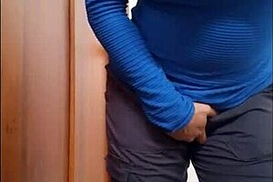 Real nurse reveals her big ass skills on patient in hospital sex tape.