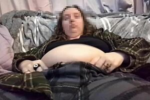 i love playing with my curvy body while chilling on the couch watching tv