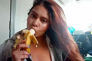 ginger paris sucks that banana so naughty 🍌😏 plays with it teasing her pussy