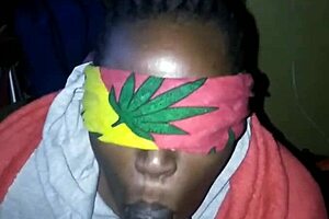 Big booty bbw deepthroats cum no hands