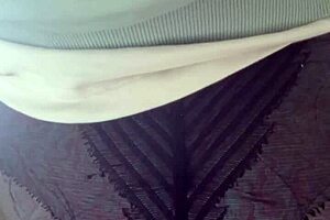 Elza Kom's Nylon Tights Fetish Teases Huge Ass for Panty Sniffing Domination