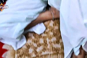 My crazy desi girlfriend's tight pussy gets pounded outdoors in village quickie ride